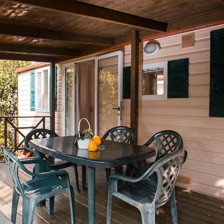 Mobilehomes In Pieve Vecchia - Norditalienische Seen 22044 Манерба-дель-Гарда Екстер'єр фото